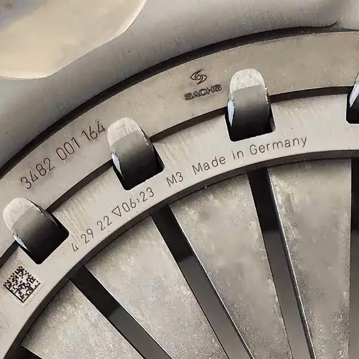 Buy SACHS Clutch Kit DT12 Transmission for Freightliner Cascadia A0214135000 Online in USA at Best Price - Zorka Impex